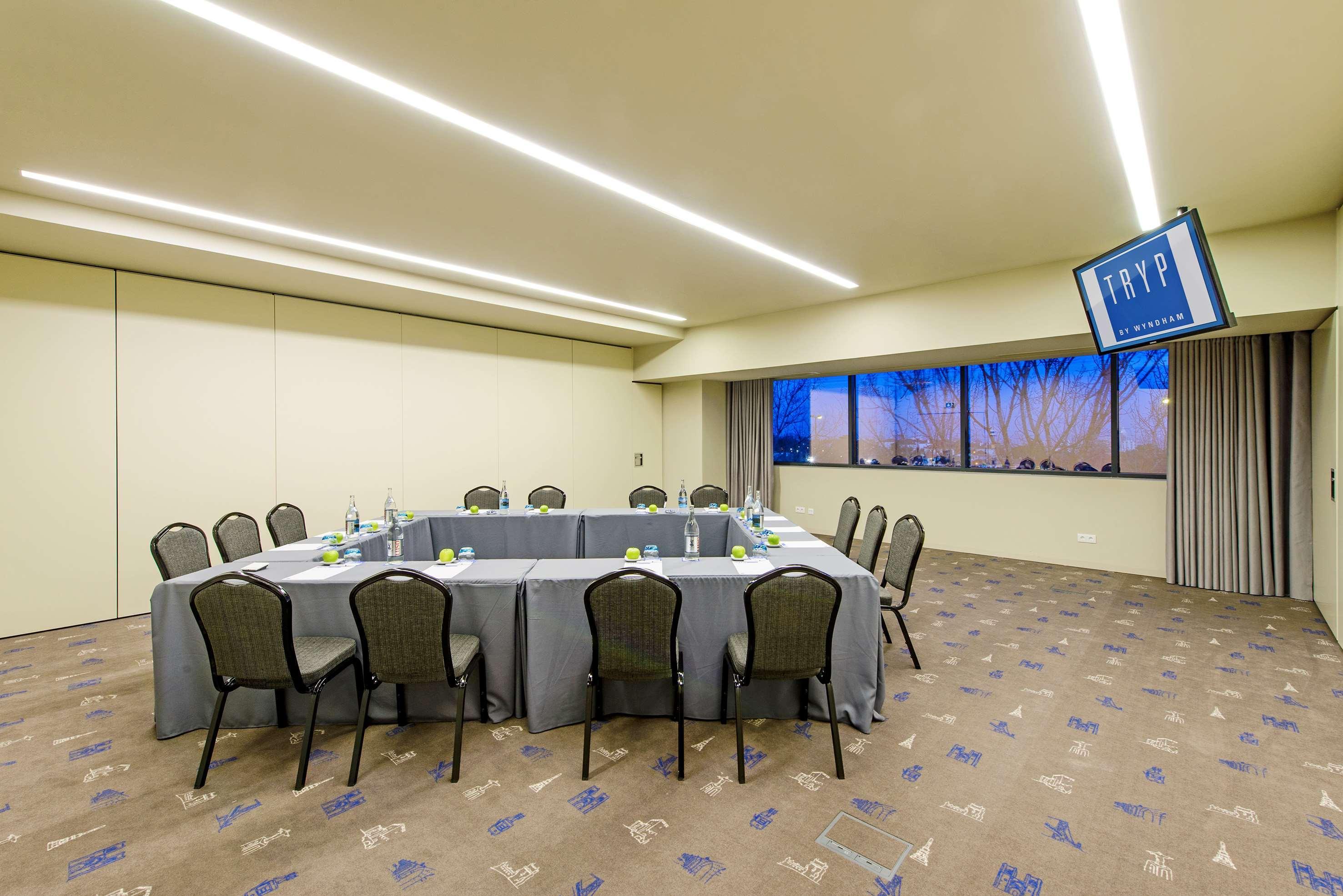 Meliá Aeroporto Hotel 4*